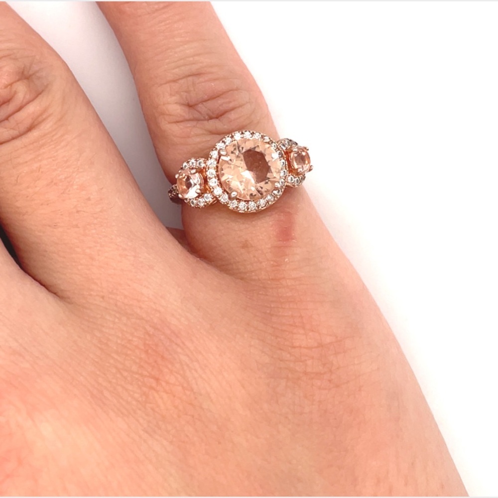 925 Sterling Silver Rose Gold Ring With CZ stones.